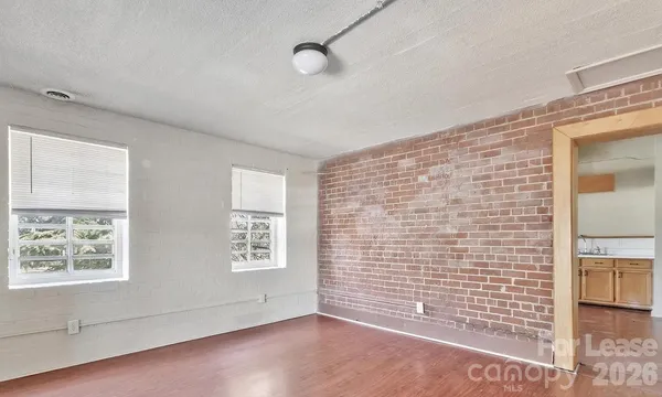 $1,350 | 203 West Liberty Street, Unit PH, York, SC 29745