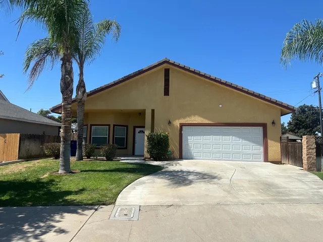 $418,000 | 4863 North Doon Way, Fresno, CA 93710