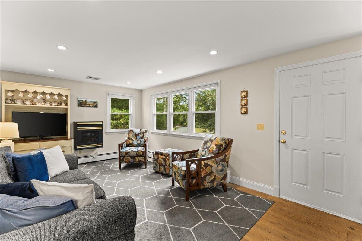 84 Eel Pond Road Buzzards Bay, MA 02532 - Photo 10 of 51 18-0054