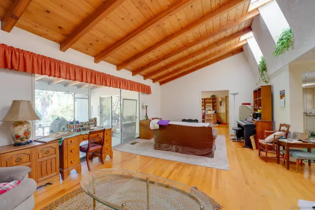 $999,000 | 11446 Meadow Creek Road, El Cajon, CA 92020