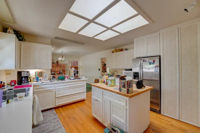 $999,000 | 11446 Meadow Creek Road, El Cajon, CA 92020