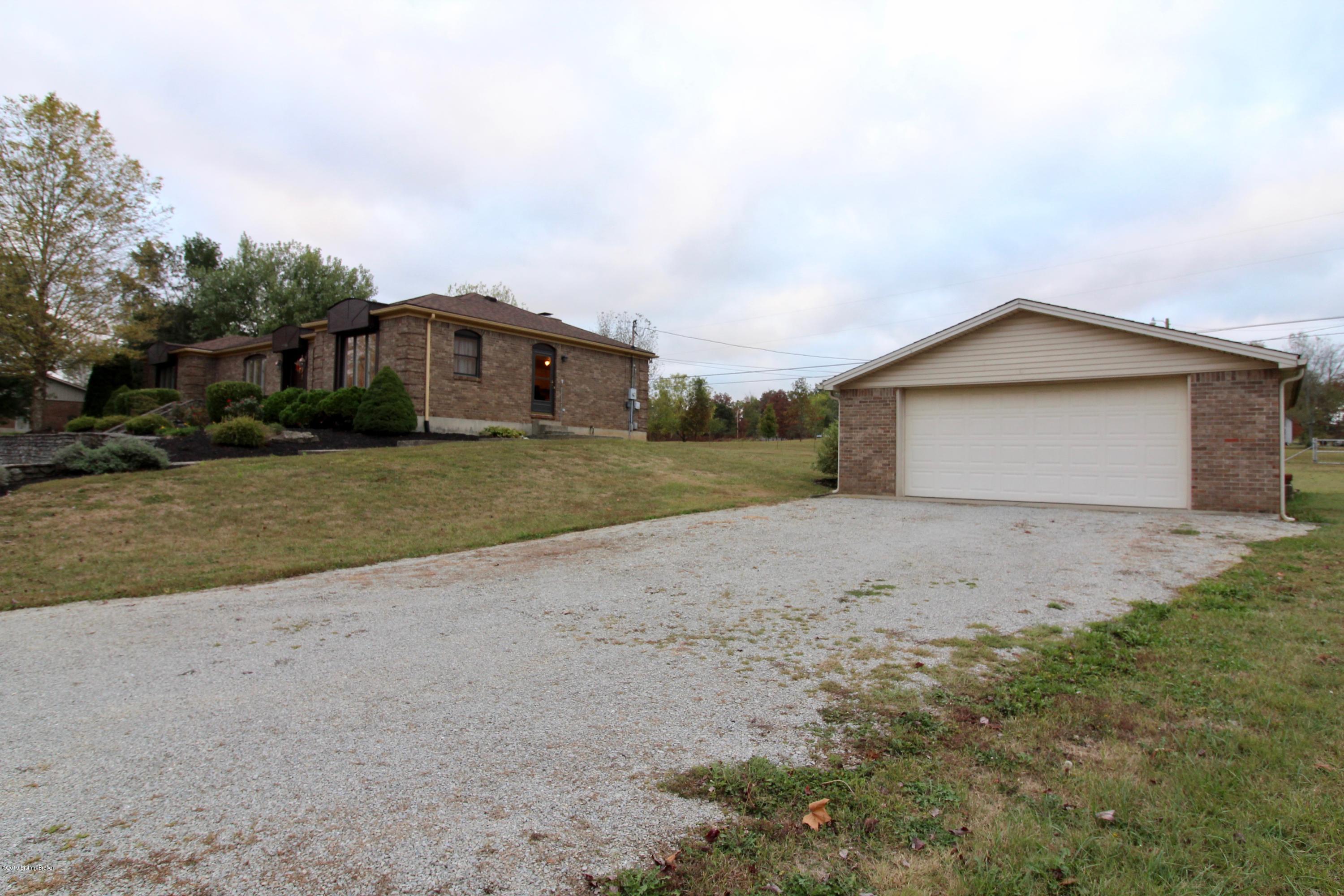 2234 Greenbriar Road Mount Washington, KY 40047 - Photo 25 of 41 IMG_5678