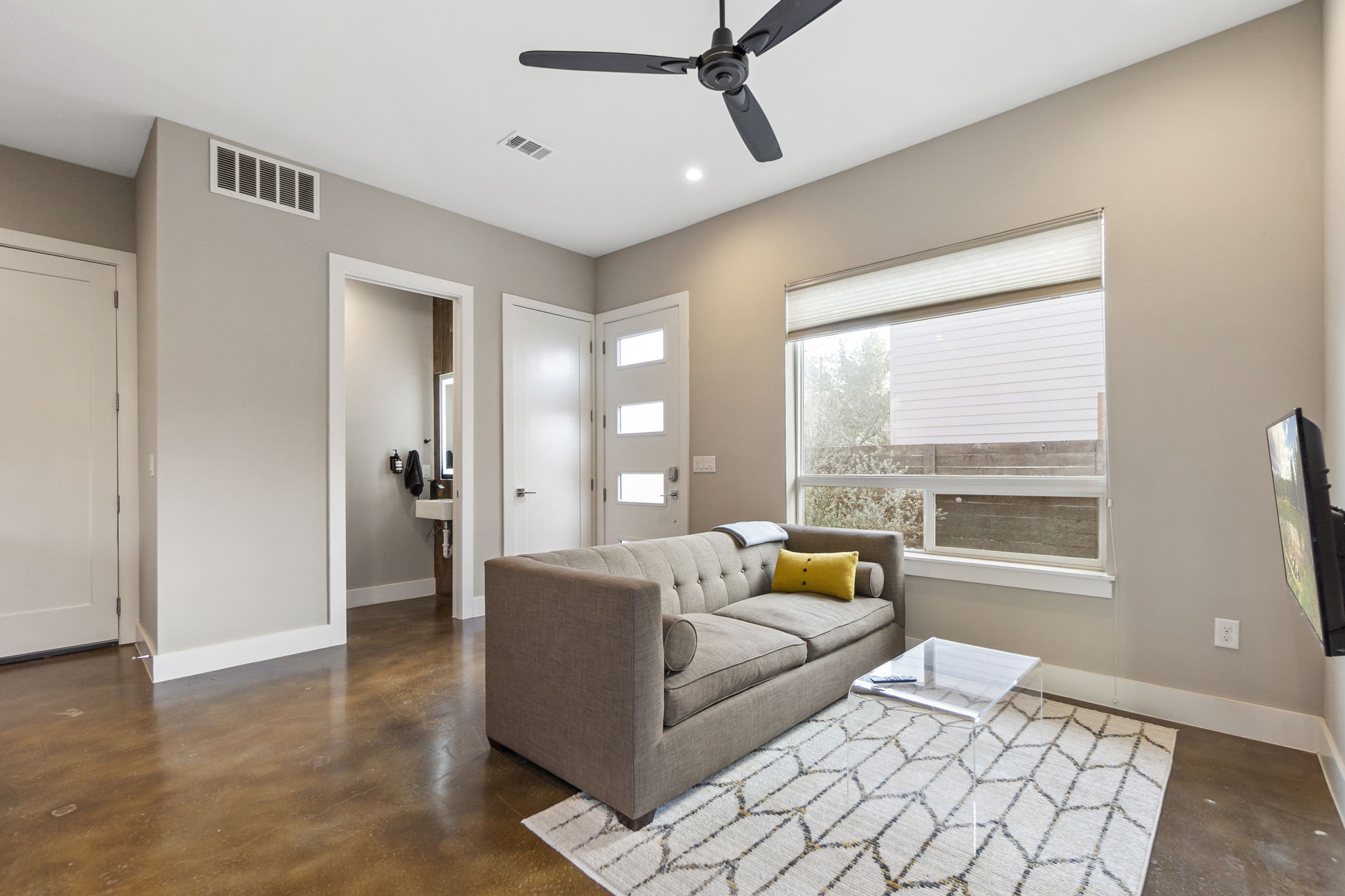 4706 Santa Anna Street, Unit 2 Austin, TX 78721 - Photo 6 of 23