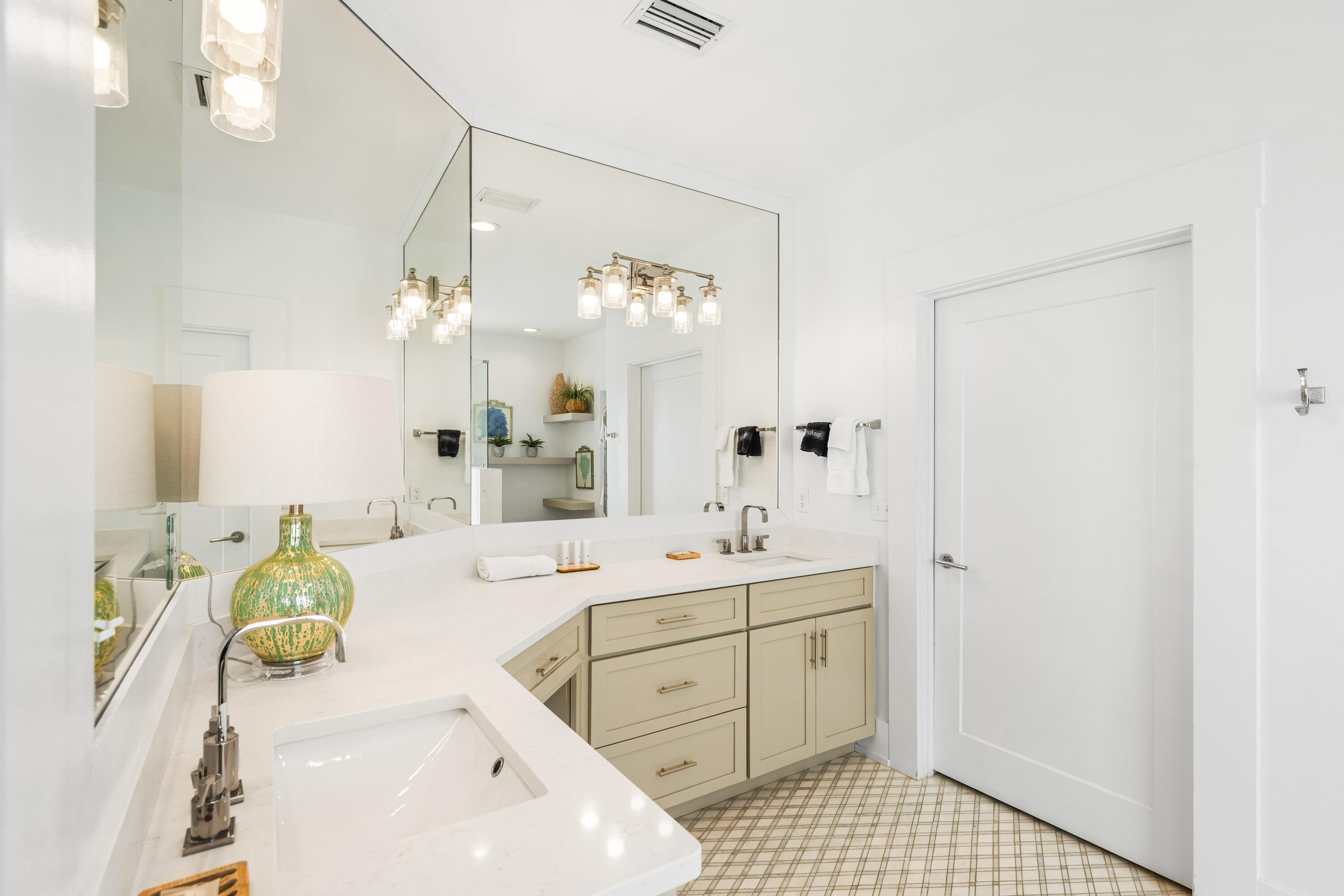 4206 East County Highway 30A, Unit 2B Santa Rosa Beach, FL 32459 - Photo 18 of 37 Bathroom 4