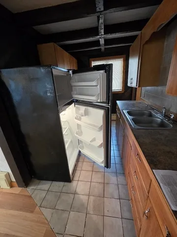 $1,350 | 0 Coggeshall Street, Unit 1, Fall River, MA 02721