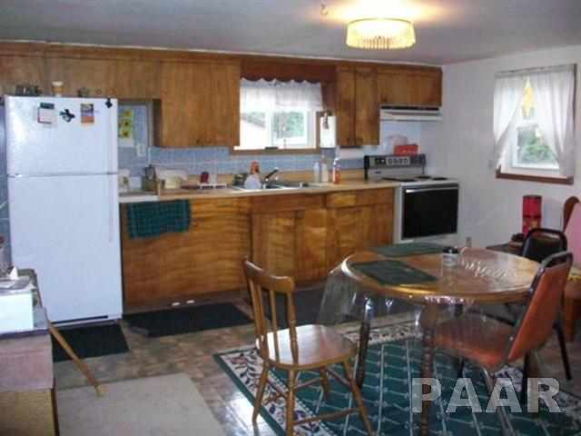 26441 North Youth Acres Road Canton, IL 61520 - Photo 14 of 24 Gallery Image 14