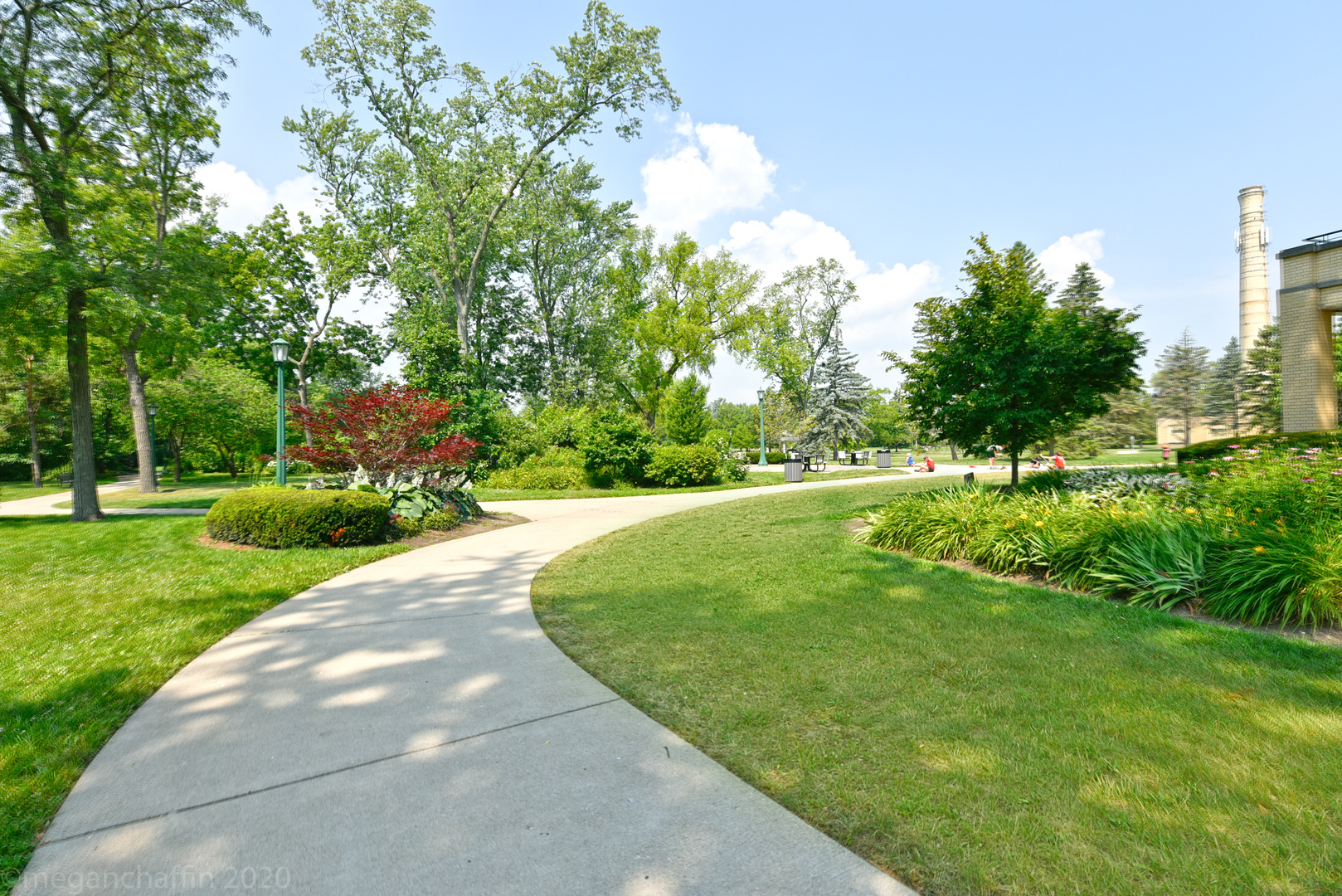 1041 Ridge Road, Unit 217 Wilmette, IL 60091 - Photo 18 of 19 a view of a garden with a fountain