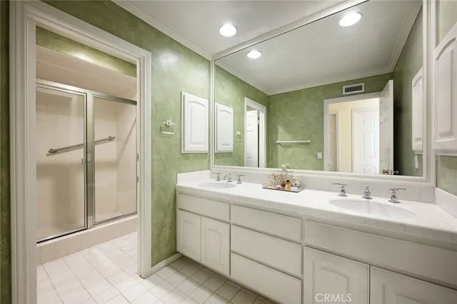 $2,595,000 | 81 Hillsdale Drive, Newport Beach, CA 92660