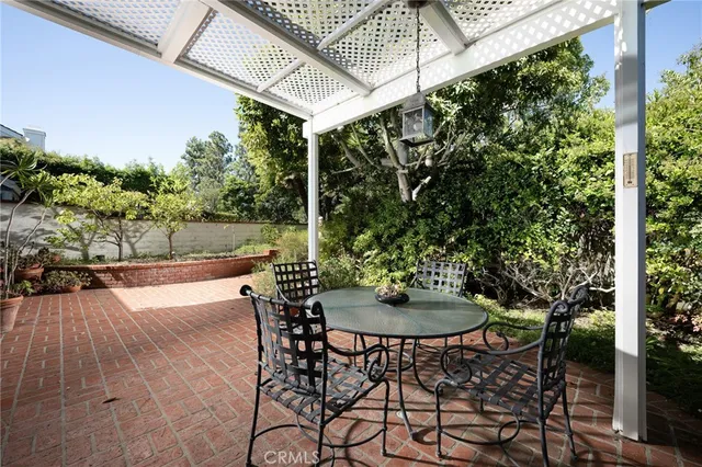 $2,595,000 | 81 Hillsdale Drive, Newport Beach, CA 92660