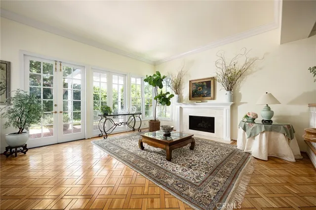 $2,595,000 | 81 Hillsdale Drive, Newport Beach, CA 92660