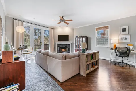 $575,000 | 1043 North Winchester Avenue, Unit 3, Chicago, IL 60622
