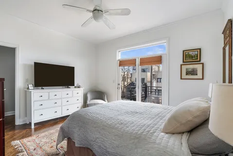 $575,000 | 1043 North Winchester Avenue, Unit 3, Chicago, IL 60622