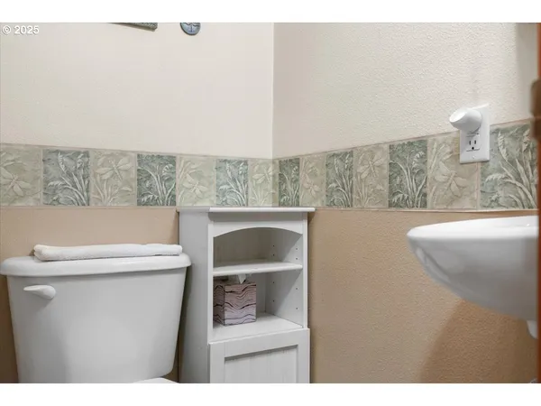 $449,000 | 939 Buckhorn Road, Roseburg, OR 97470