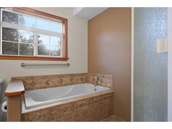$449,000 | 939 Buckhorn Road, Roseburg, OR 97470