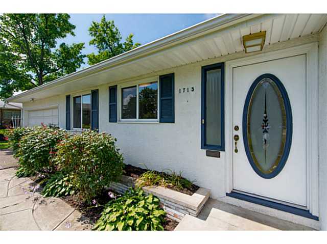 1715 Birchcrest Road Upper Arlington, OH 43221 - Photo 2 of 25
