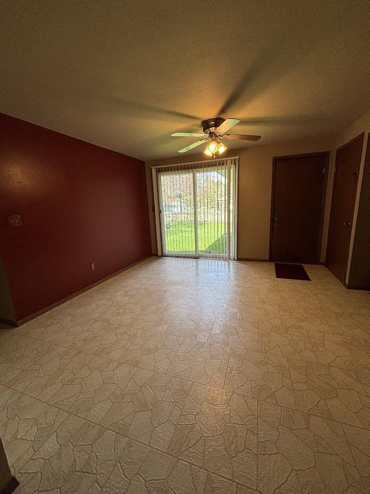 4302 East Park Ridge Lane Sheboygan, WI 53083 - Photo 6 of 10 6) 70450-69eed27ced5e4