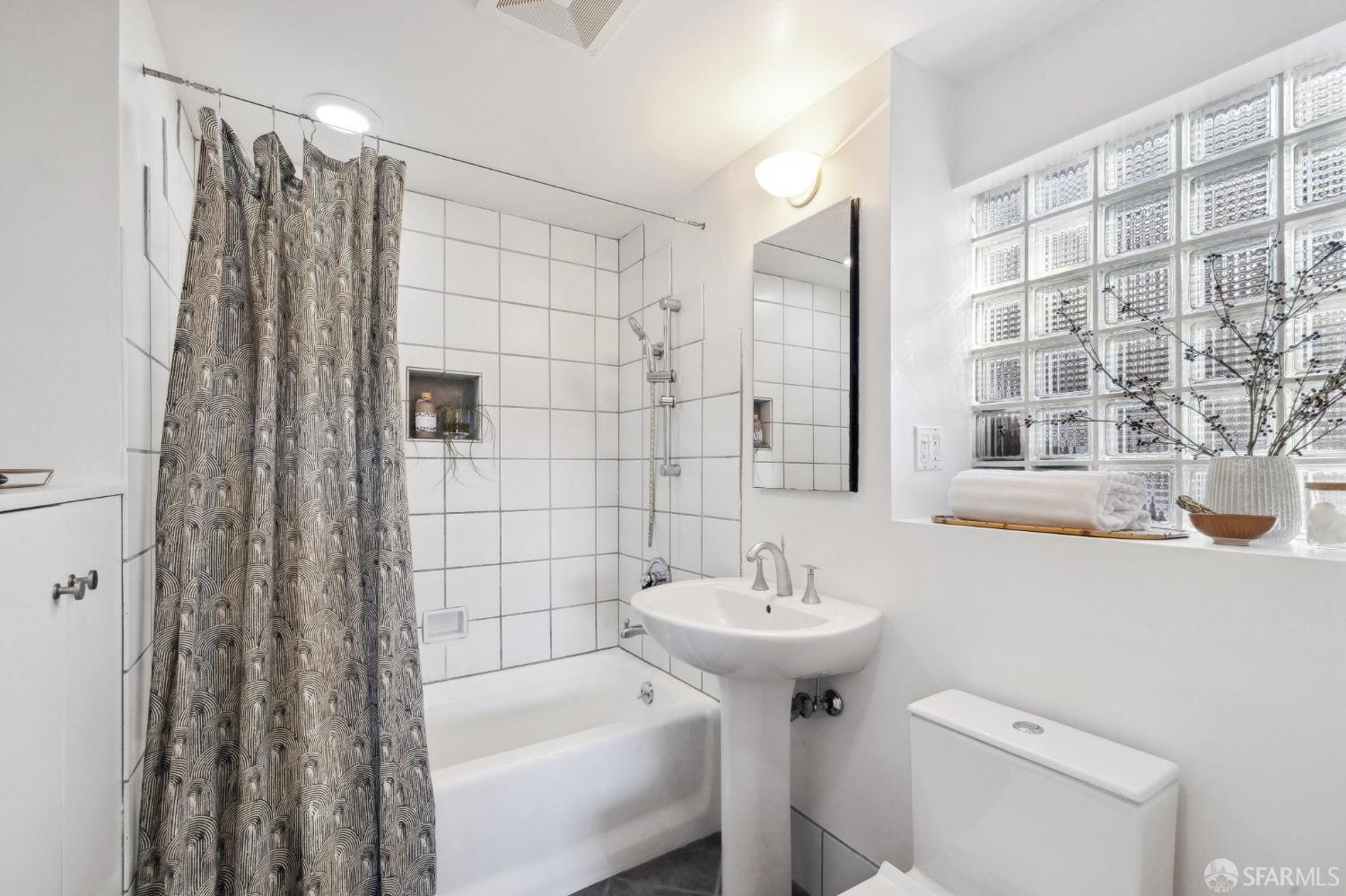 2 Aztec Street San Francisco, CA 94110 - Photo 44 of 68