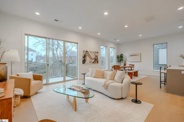 $575,000 | 11 Mount Zion Avenue, Greenville, SC 29607