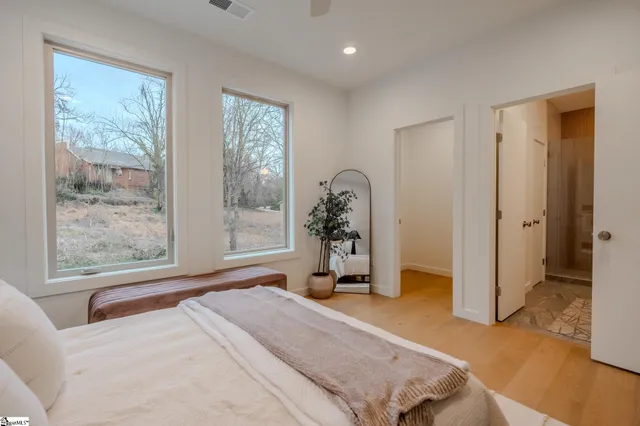 $575,000 | 11 Mount Zion Avenue, Greenville, SC 29607