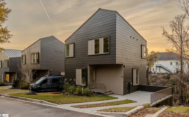 $575,000 | 11 Mount Zion Avenue, Greenville, SC 29607