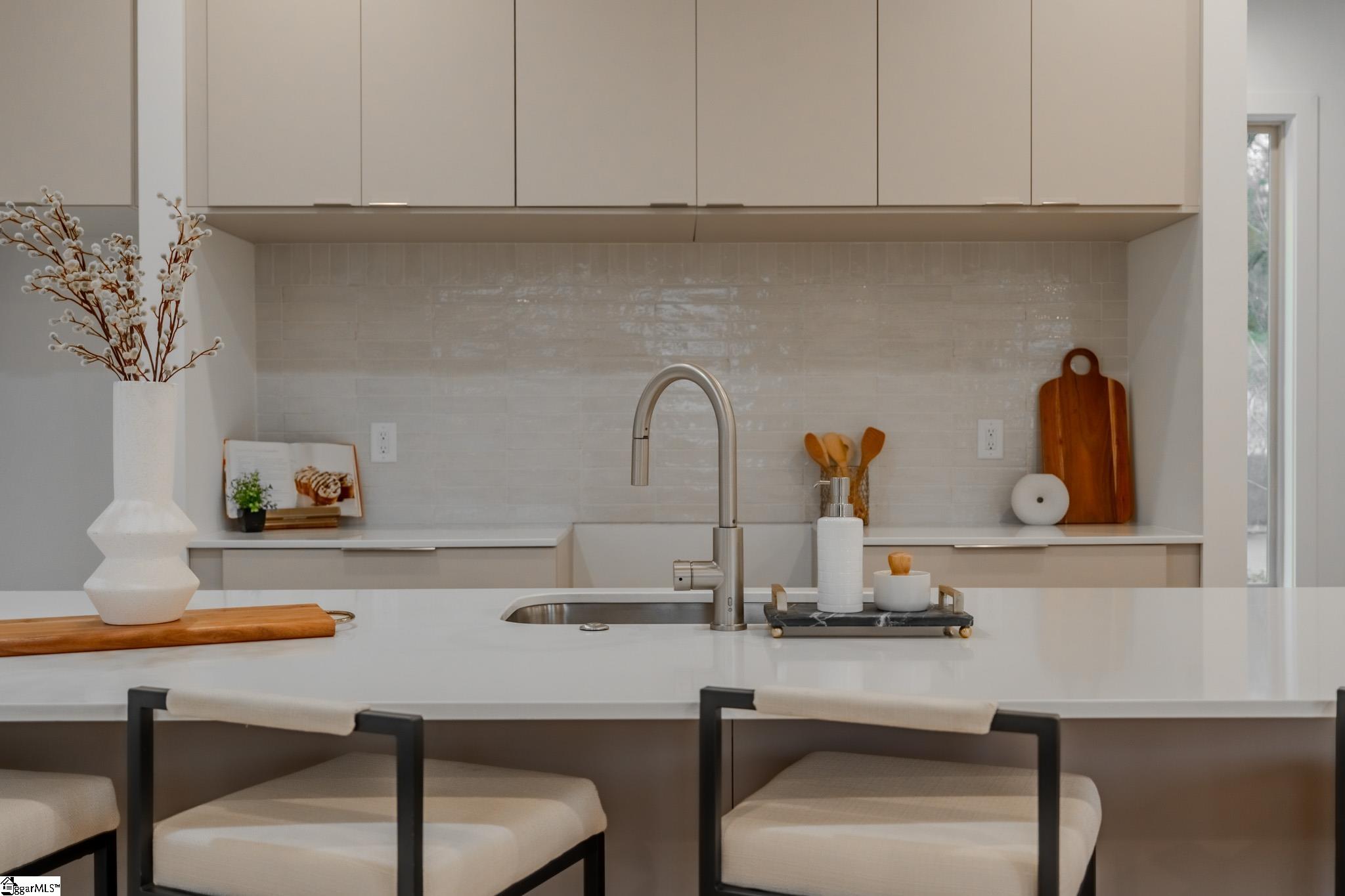 11 Mount Zion Avenue Greenville, SC 29607 - Photo 9 of 35