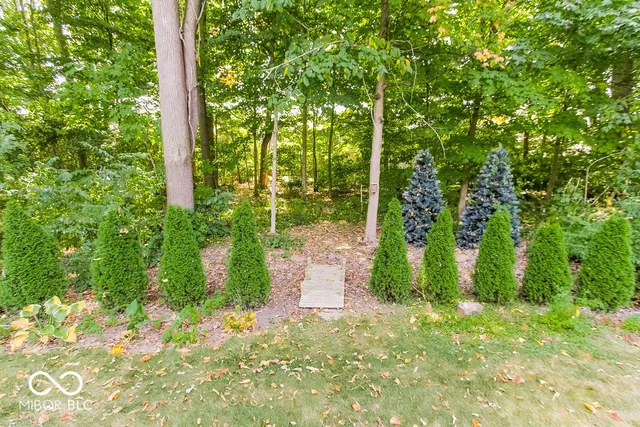 $249,900 | 9739 Woodsong Way, Indianapolis, IN 46229