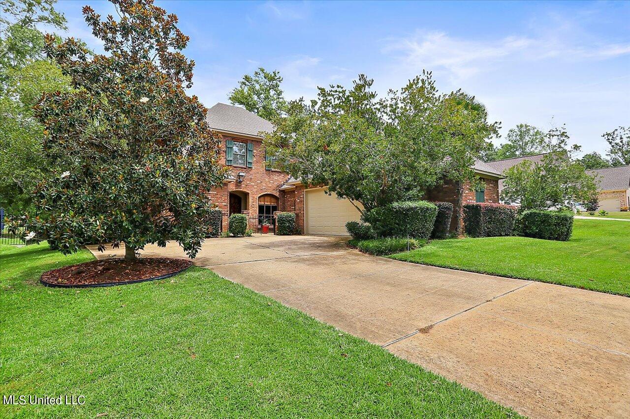 01-106 Pine Ridge Dr