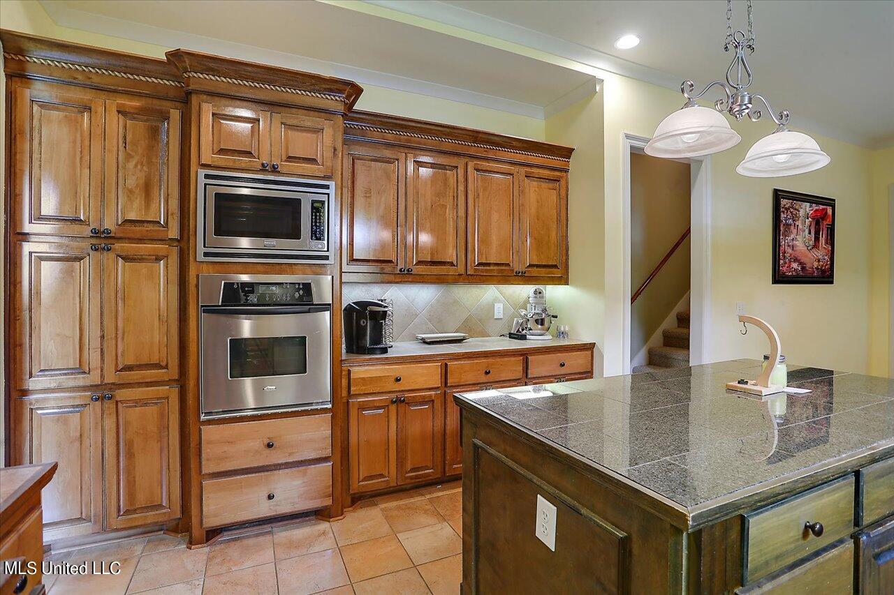 106 Pine Ridge Drive Canton, MS 39046 - Photo 11 of 38 11-106 Pine Ridge Dr