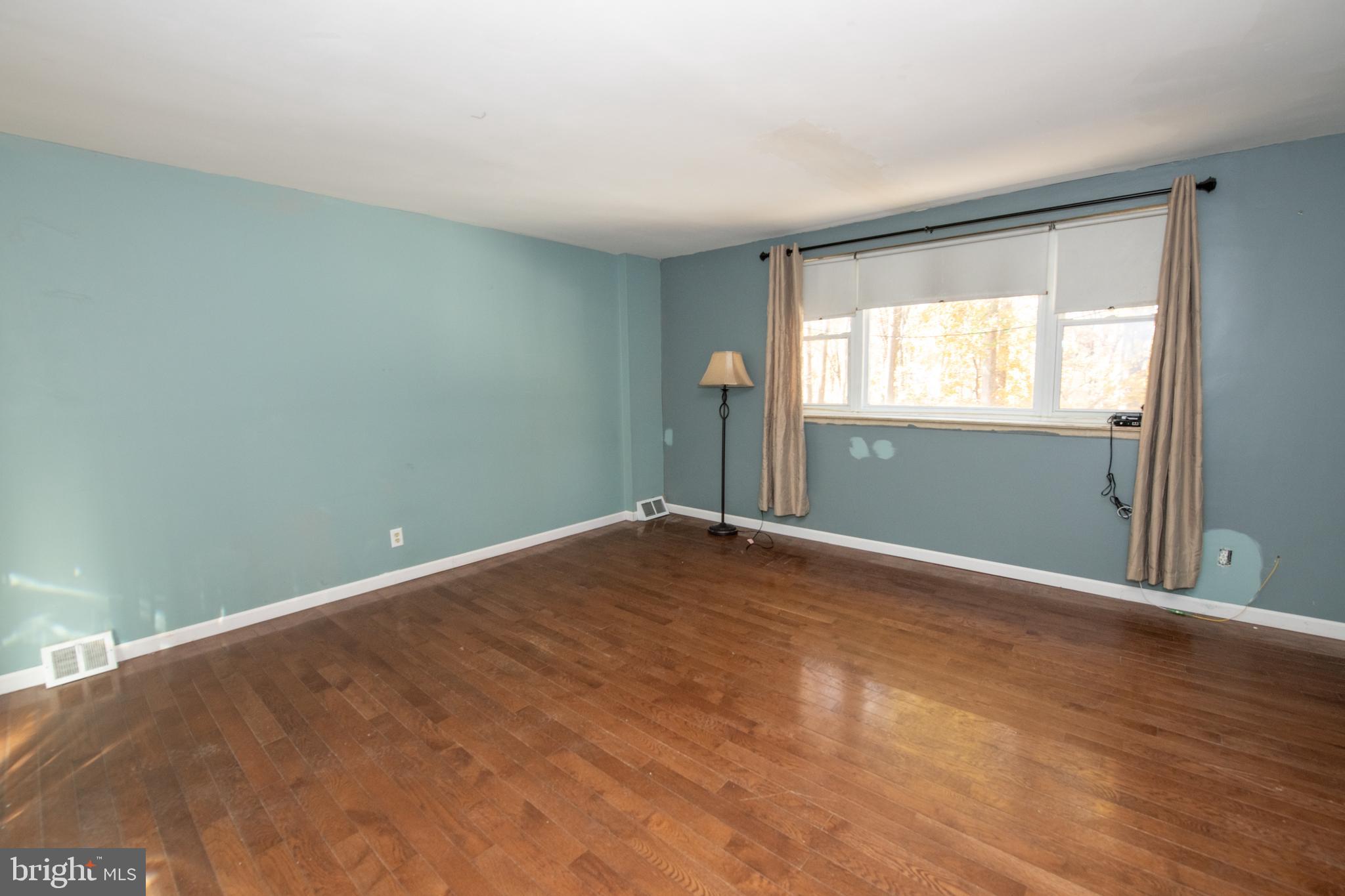 9124 Springview Road Philadelphia, PA 19115 - Photo 24 of 45 Gallery Image 24