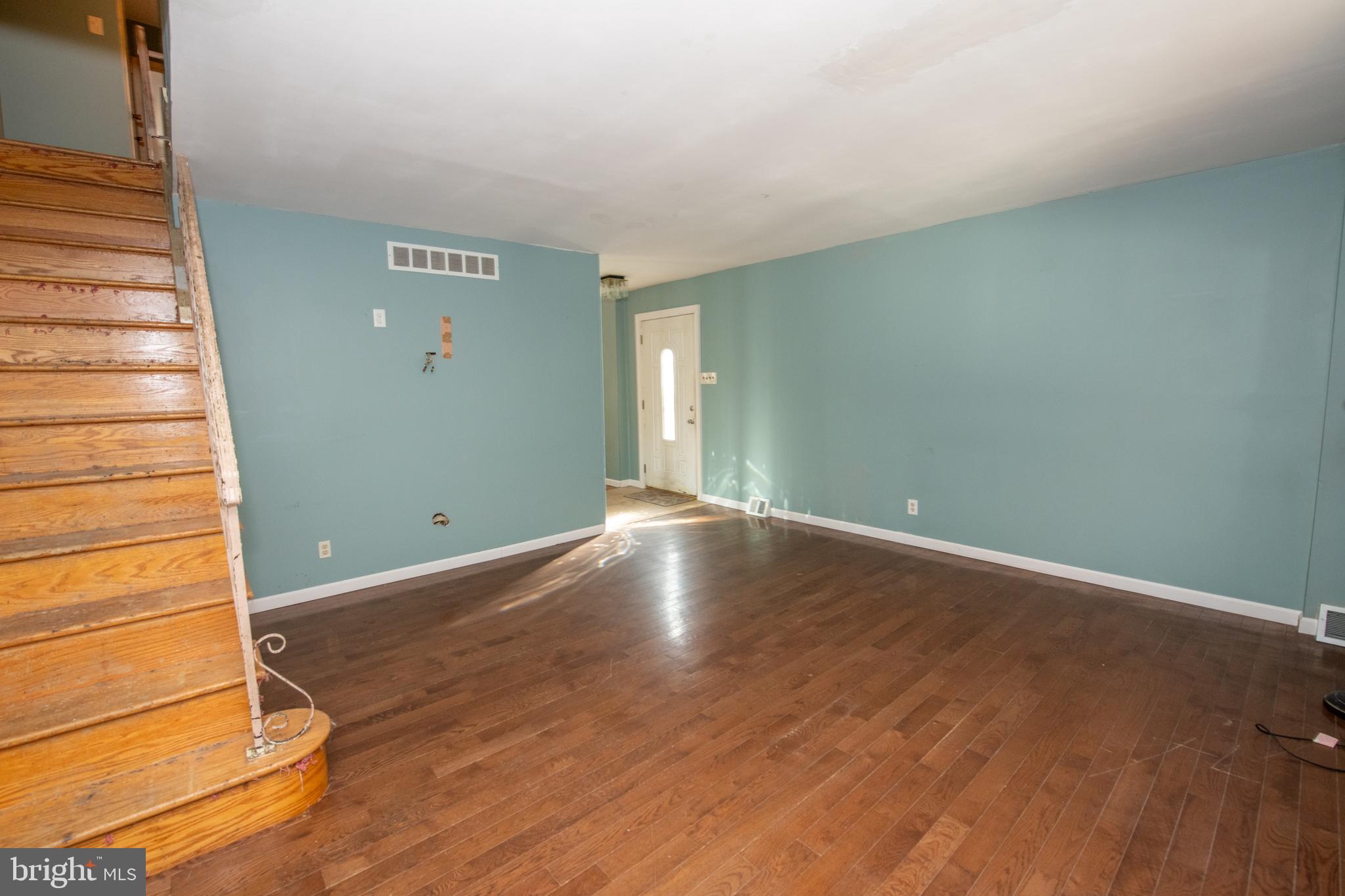 9124 Springview Road Philadelphia, PA 19115 - Photo 25 of 45 Gallery Image 25