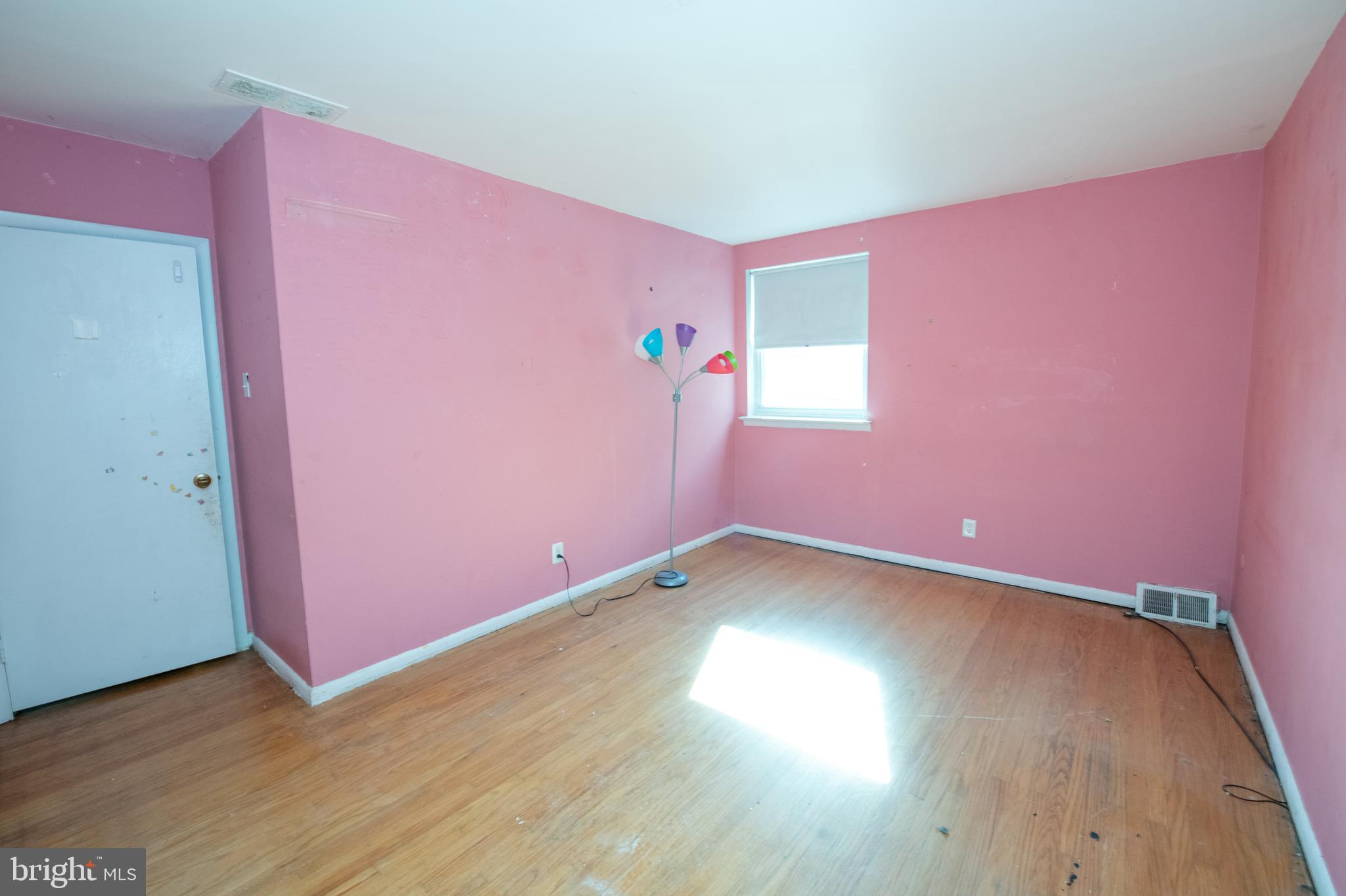 9124 Springview Road Philadelphia, PA 19115 - Photo 28 of 45 Gallery Image 28