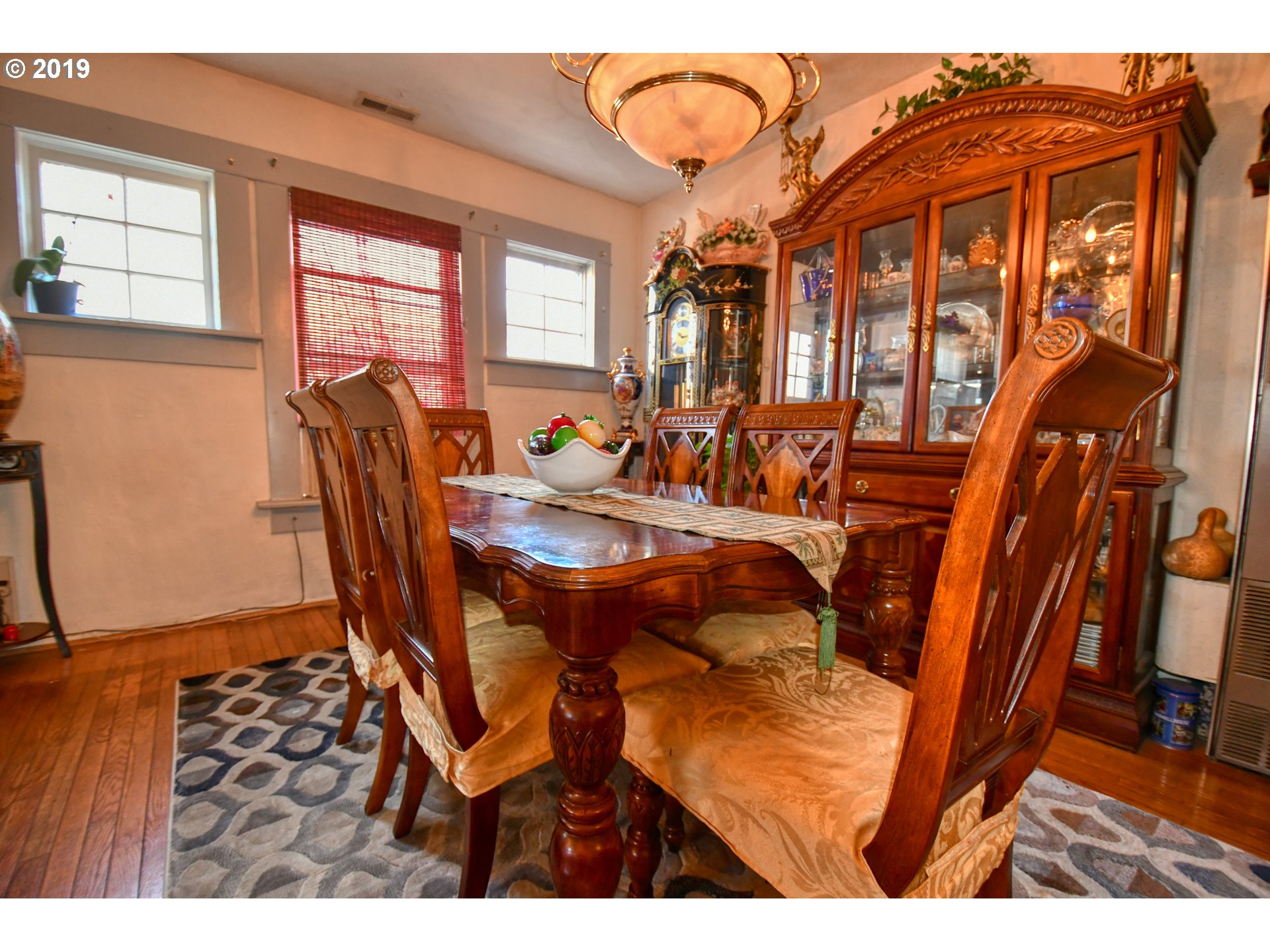 324 Southwest 2nd Street Pendleton, OR 97801 - Photo 9 of 32 a view of a dining room with furniture and a window