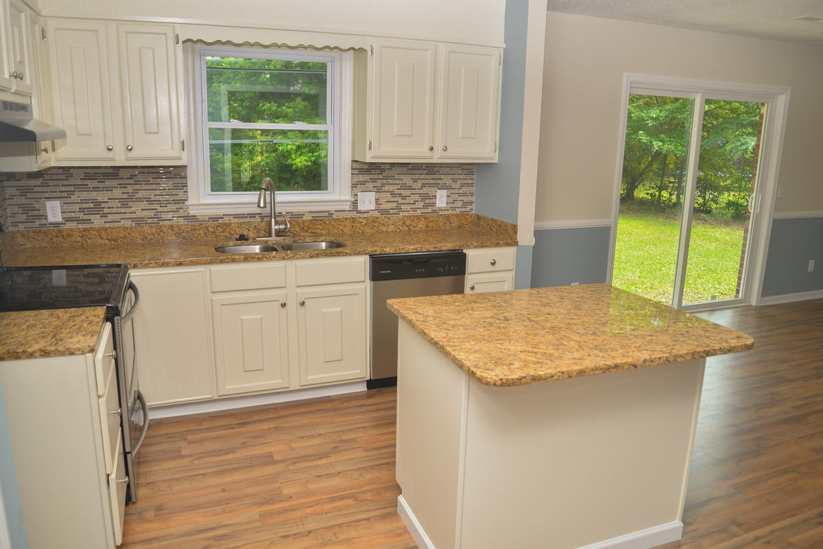 101 Atlanta Road Ladson, SC 29456 - Photo 12 of 31 Kitchen (1 of 1)-4
