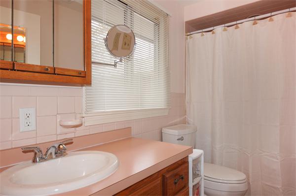 55 Harrington Road Framingham, MA 01701 - Photo 17 of 28 Gallery Image 17