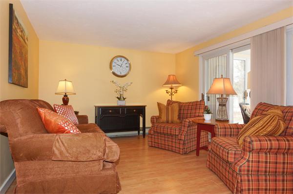 55 Harrington Road Framingham, MA 01701 - Photo 4 of 28 Gallery Image 4