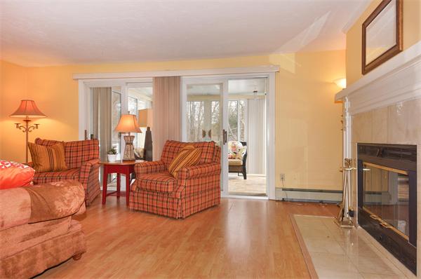 55 Harrington Road Framingham, MA 01701 - Photo 7 of 28 Gallery Image 7