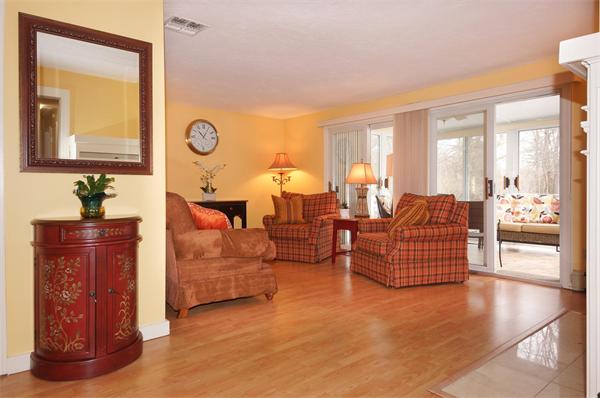 55 Harrington Road Framingham, MA 01701 - Photo 8 of 28 Gallery Image 8