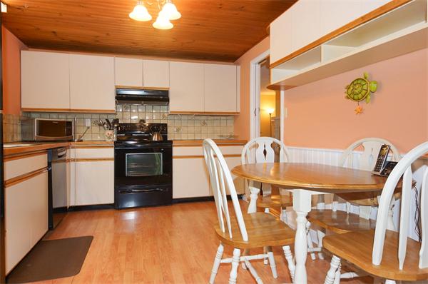 55 Harrington Road Framingham, MA 01701 - Photo 9 of 28 Gallery Image 9