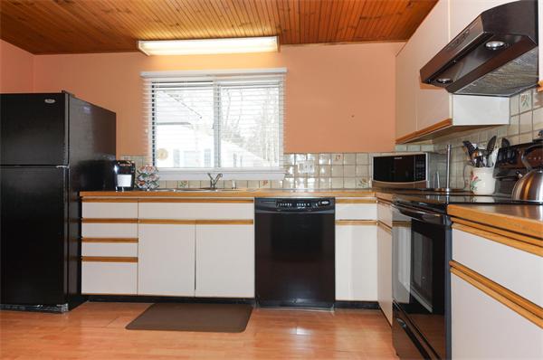 55 Harrington Road Framingham, MA 01701 - Photo 10 of 28 Gallery Image 10