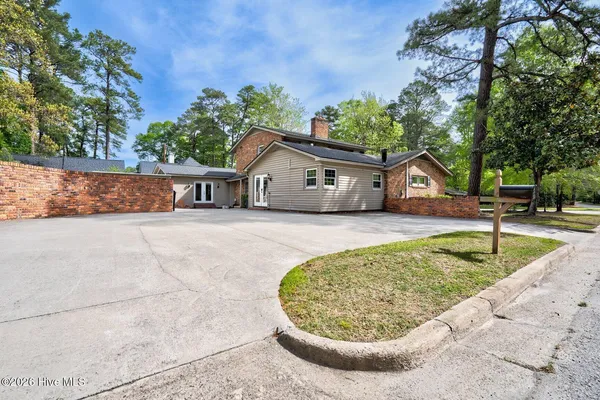 $395,000 | 224 South Englewood Drive, Rocky Mount, NC 27804