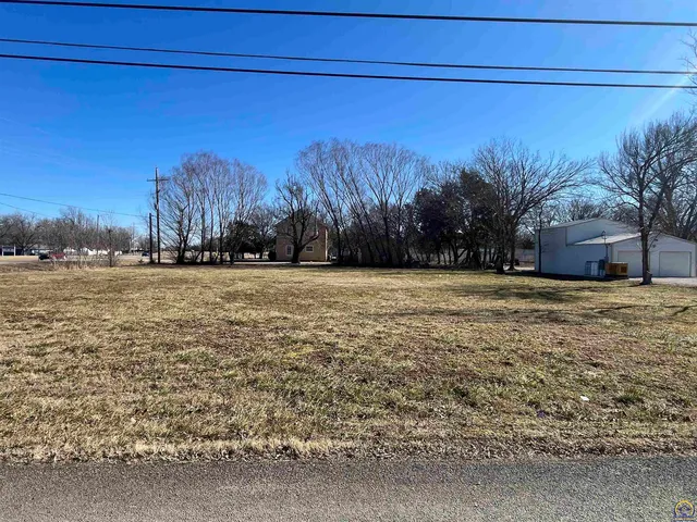 $80,000 | 1500 East 6th Avenue, Emporia, KS 66801