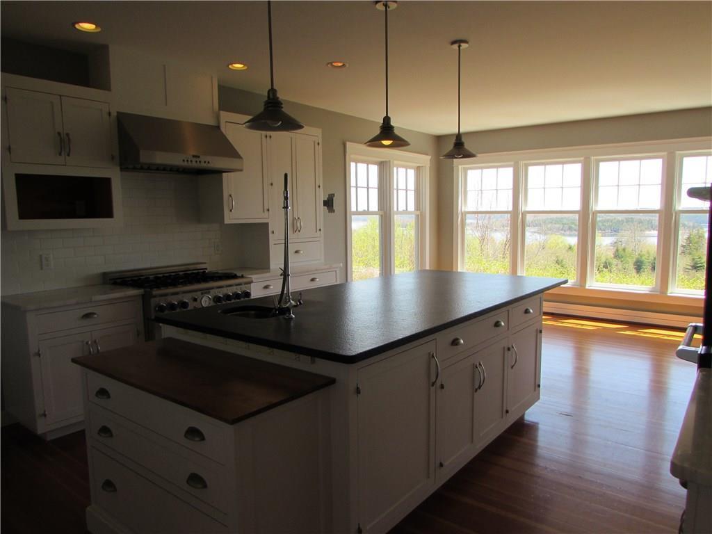 105 Battle Avenue Castine, ME 04421 - Photo 4 of 24 Photo