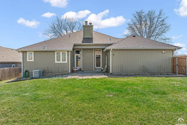 $461,999 | 7710 Southwest 27th Street, Topeka, KS 66614