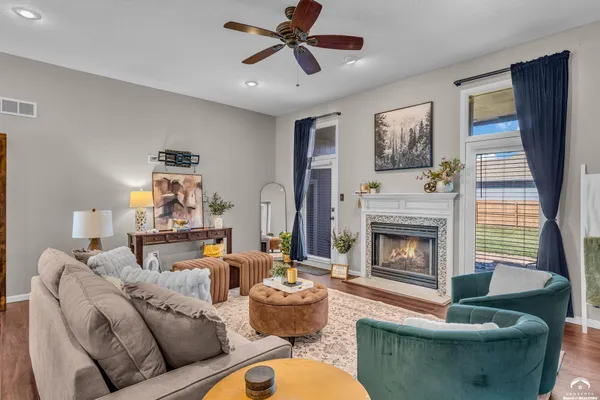 $461,999 | 7710 Southwest 27th Street, Topeka, KS 66614