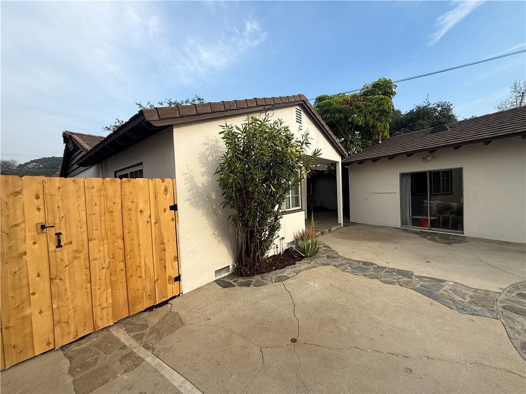 1625 Elevado Avenue Arcadia, CA 91006 - Photo 9 of 12 a view of a house with a backyard