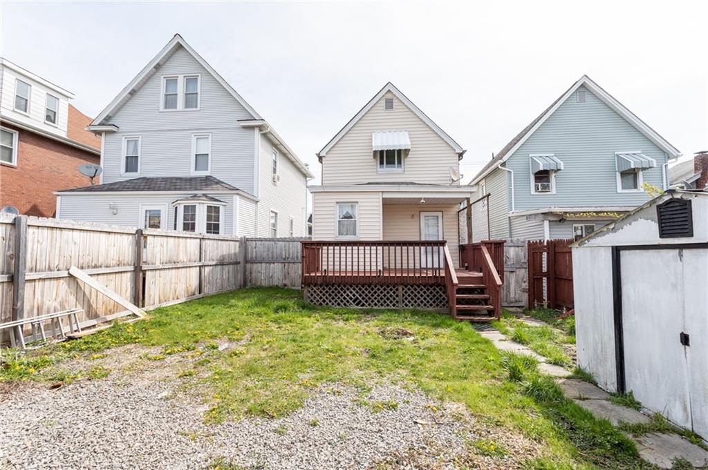 227 Center Street Springdale, PA 15144 - Photo 3 of 14 Gallery Image 3