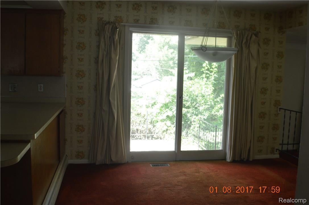 735 Devonshire Road Fowlerville, MI 48836 - Photo 14 of 35 DSC_0004.JPG