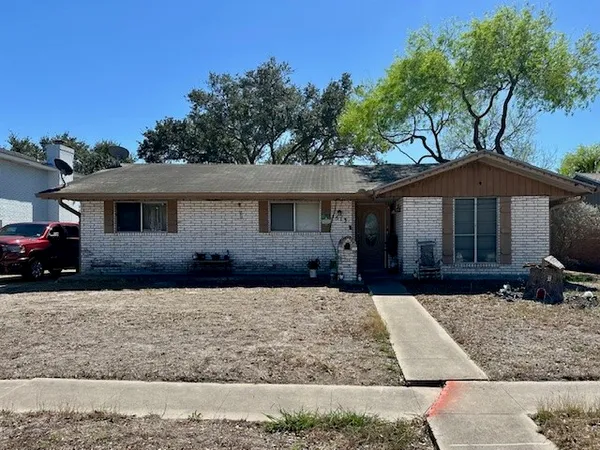 $139,000 | 1513 East Warren Avenue, Kingsville, TX 78363