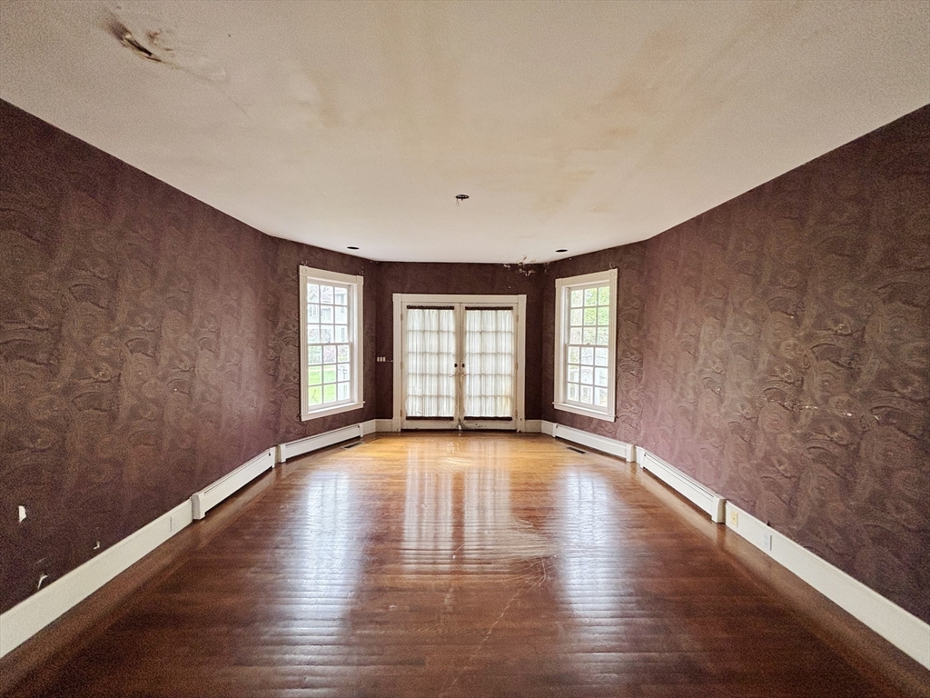 32 Solomon Pierce Road Lexington, MA 02420 - Photo 9 of 35