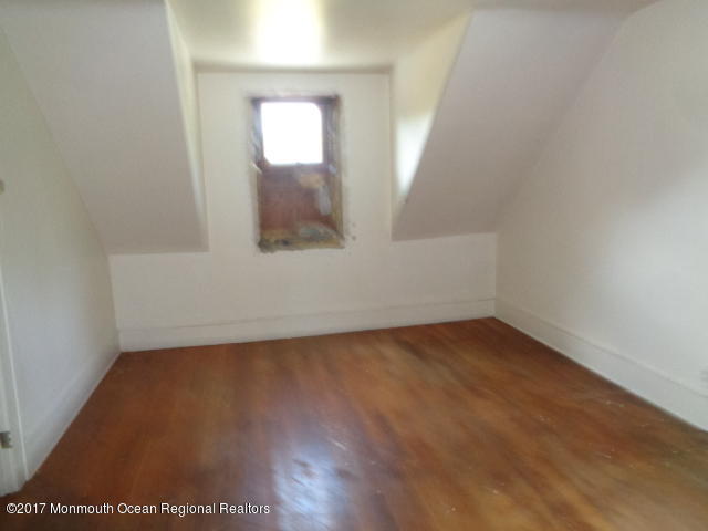 99 Pond Road Freehold, NJ 07728 - Photo 5 of 17 DSC04992
